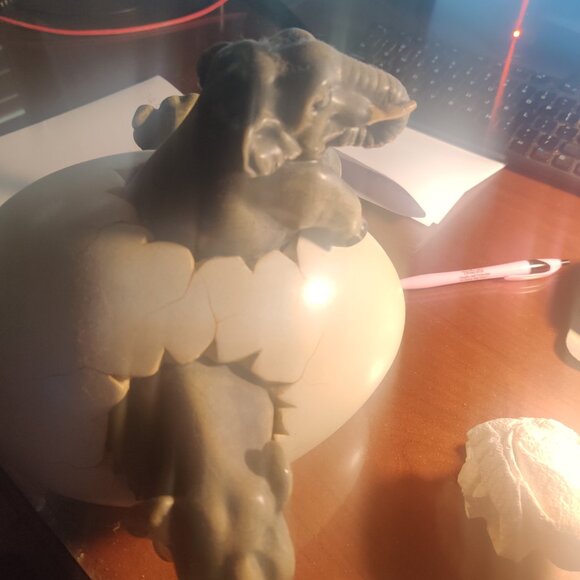 Sergio Bustamante Elephant hatching Egg sculpture - Picture 1 of 4
